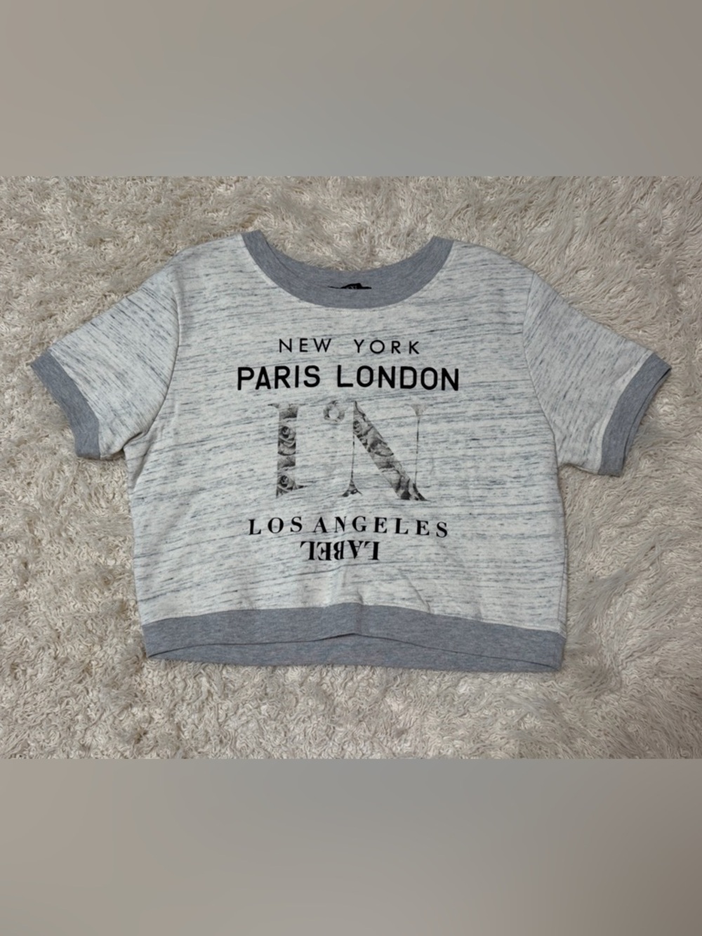 Forever21 women’s large grey 'Paris London' Graphic short sleeve top